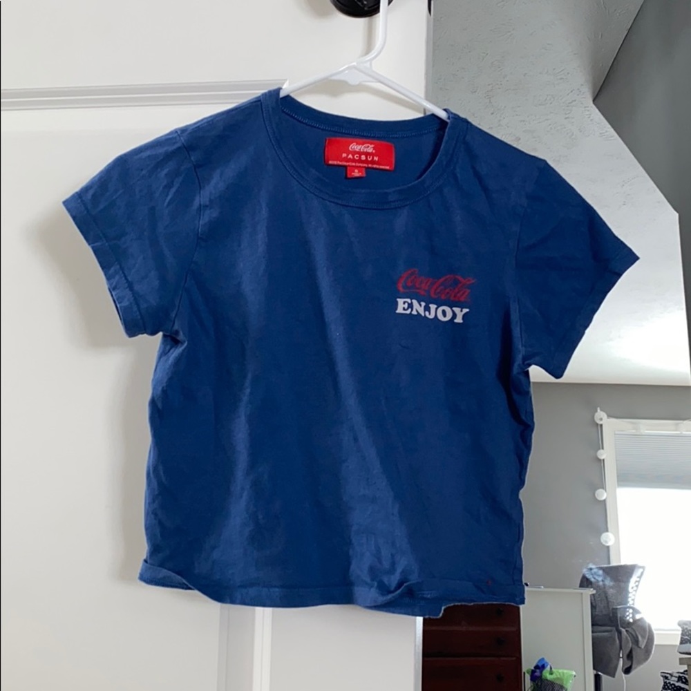 cropped cocoa cola tshirt